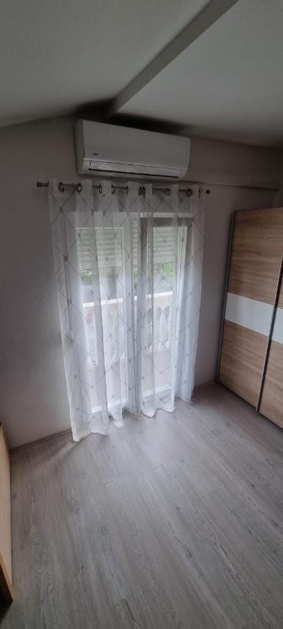 Apartmani Italo Biograd Na Moru Esterno foto