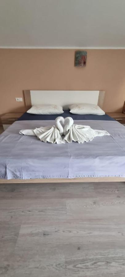 Apartmani Italo Biograd Na Moru Esterno foto