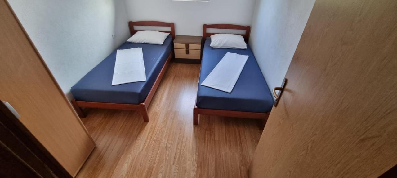 Apartmani Italo Biograd Na Moru Esterno foto