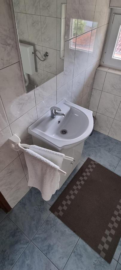 Apartmani Italo Biograd Na Moru Esterno foto